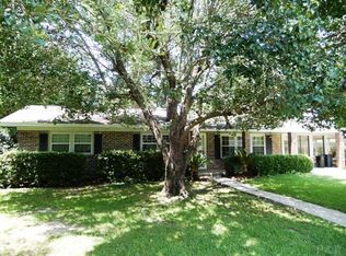 405 E Oak St, Atmore, AL 36502