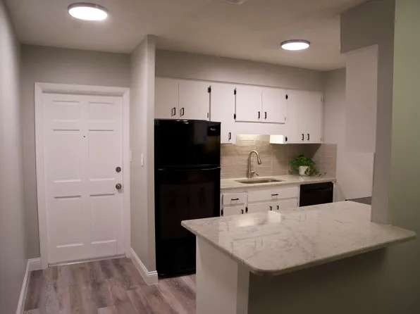 165 Picardy Villa Cir APT 201, Brandon, FL 33510