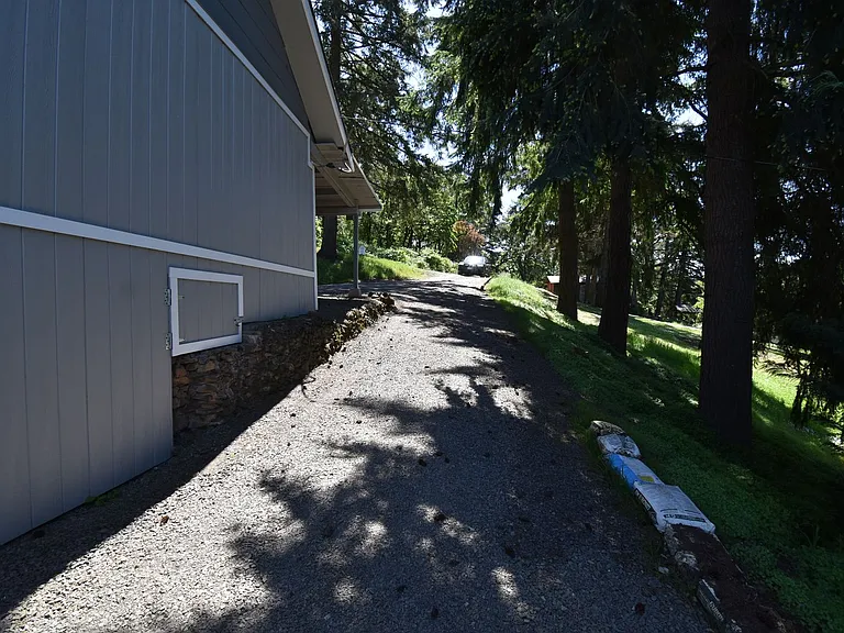 157 Holloway Hts — Photo 18