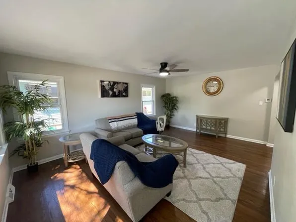 4530 North 49th STREET, Milwaukee, WI 53218