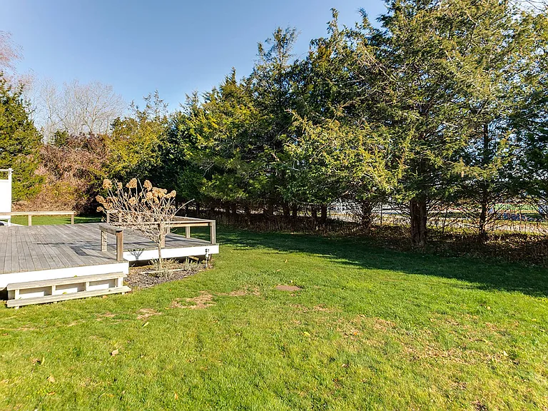72 Long Ln — Photo 18