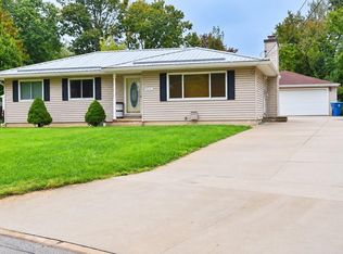 3251 Randolph St, Waterloo, IA 50702