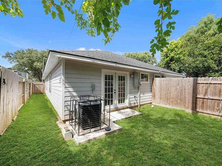 3425 Mount Pleasant St #B — Photo 25