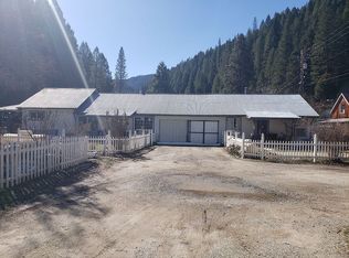 714 Main St, Downieville, CA 95936