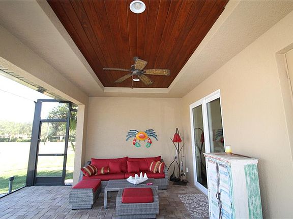 5th image of 2316 Magdalina Dr