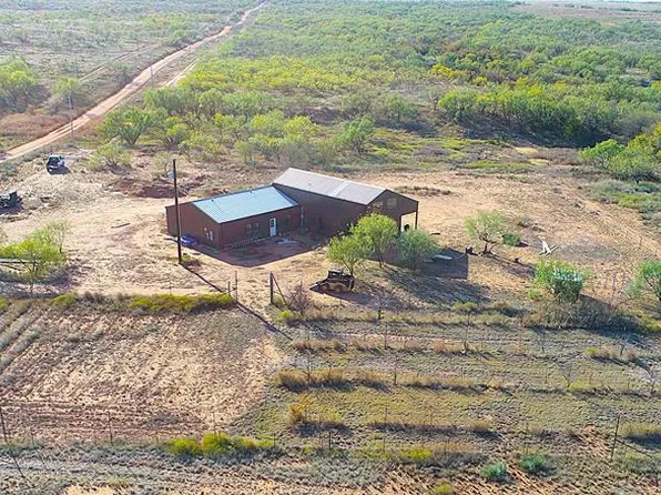 414 County Road 107, Roby, TX 79543