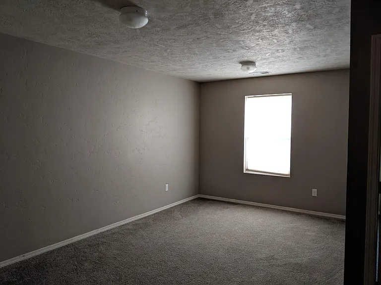 16168 Greenfield Way — Photo 11