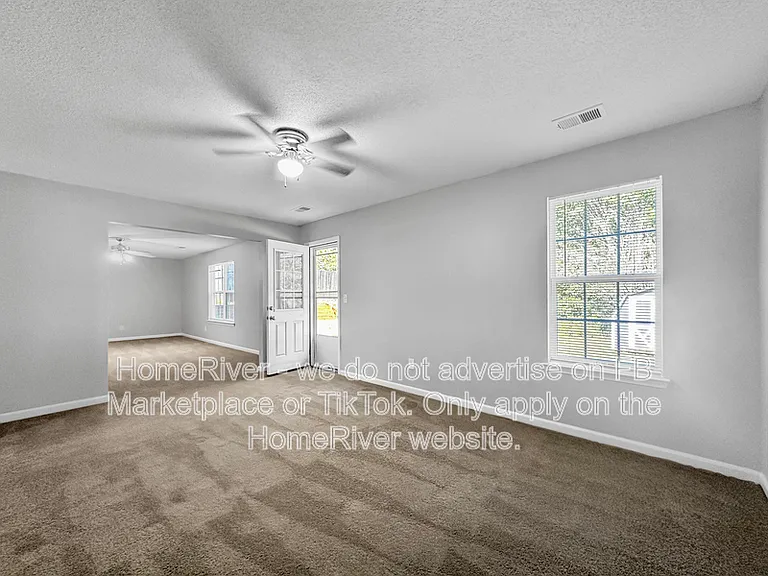 261 Augusta Woods Dr — Photo 2