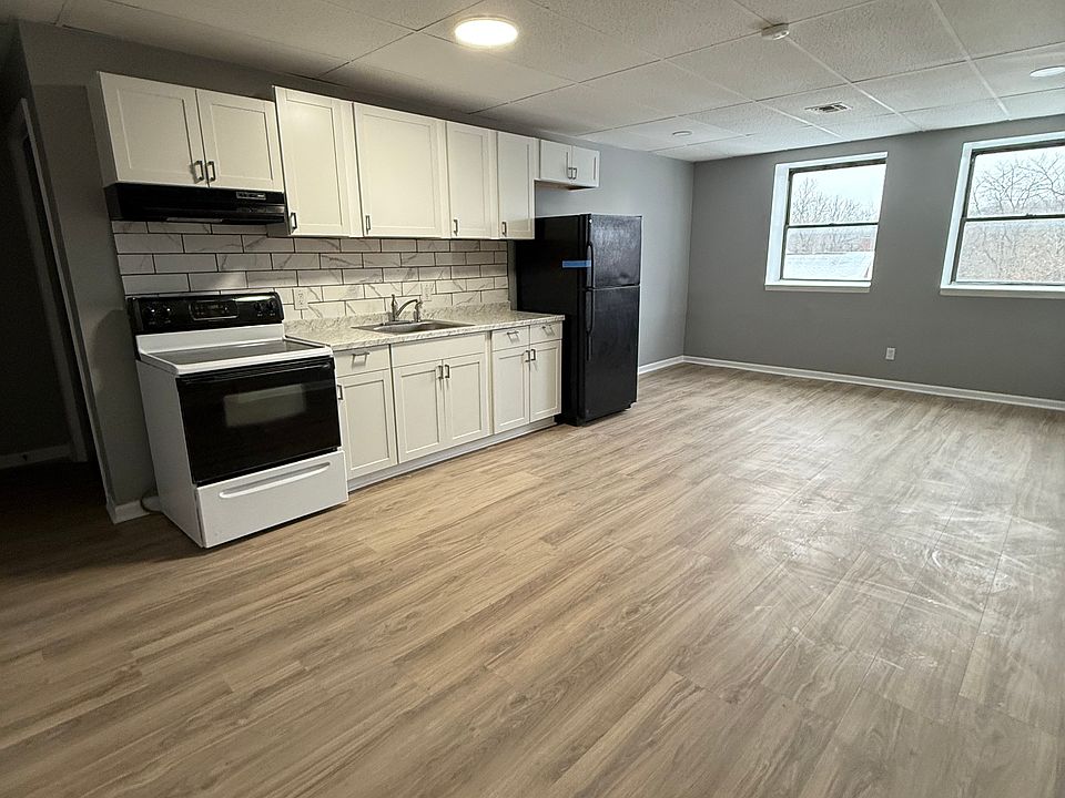 1st image of 4200 Arnold Ave #9