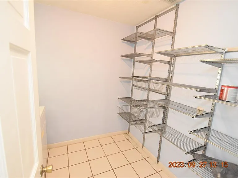 604 Southwood Cv — Photo 24