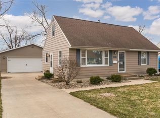 3833 Dalewood Ave SE, Cedar Rapids, IA 52403
