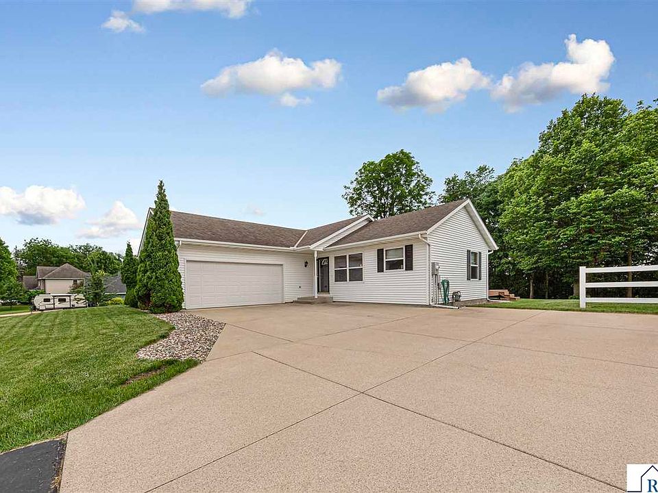 1st image of 308 Meadow Woods Dr