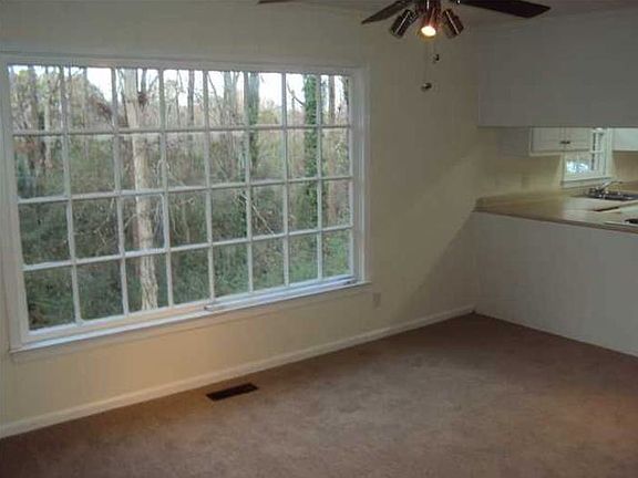 4th image of 4326 Hillswood Ln