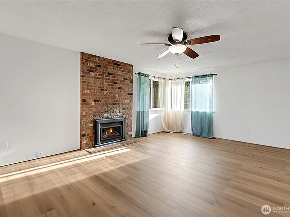 5th image of 4610 31st Avenue SE