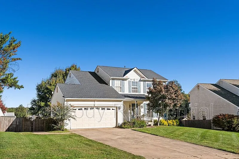 3 bed, 2.5 bath, 1608 sqft, $3,095 — Photo 2