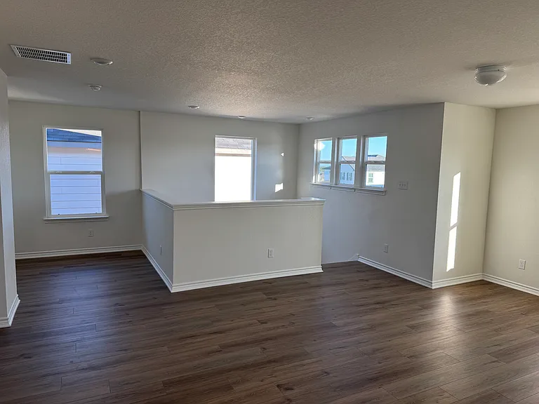 223 W Low Cascade Dr — Photo 18