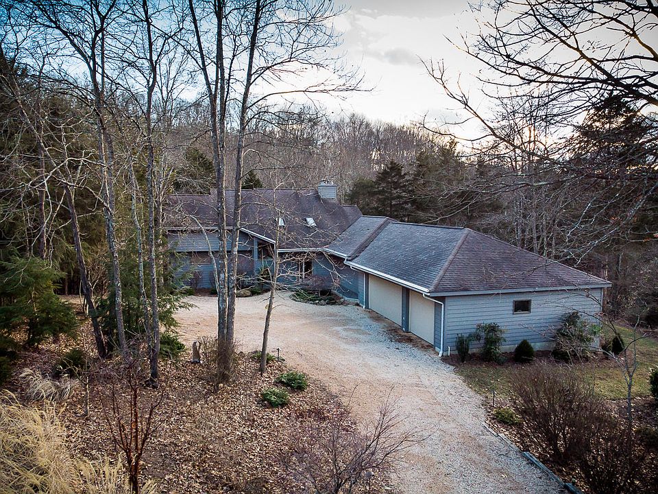 1st image of 47 Edgewood Dr