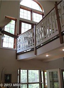 Walls of windows to the west for sunsets