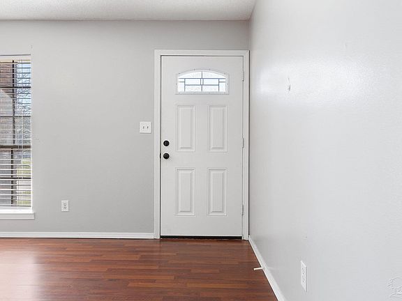 5th image of 7946 Dartmoor Cir