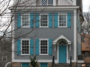 500 Rowland Rd, Fairfield, CT 06824