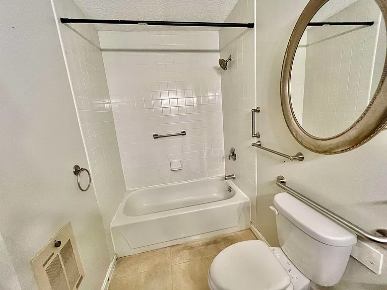 120 Fisherville Rd #133 — Photo 7