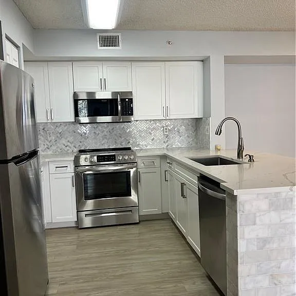 1210 Wildwood Lakes Blvd #206 — Photo 6