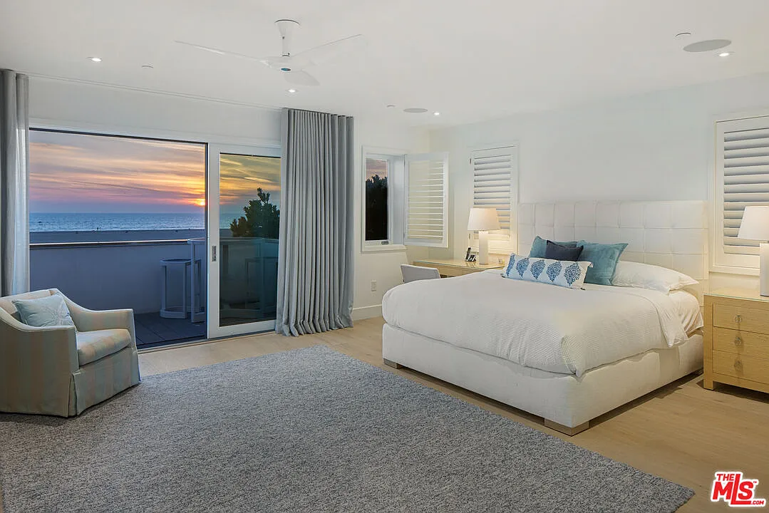 1347 Palisades Beach Road - 1 — Photo 3
