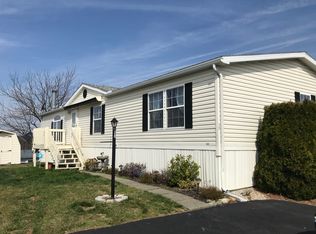 12 Raptor Dr, Hanover, PA 17331