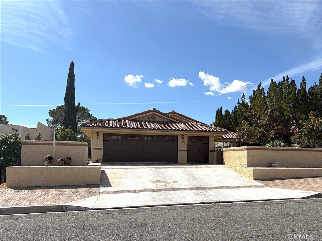14695 Greenbriar Dr