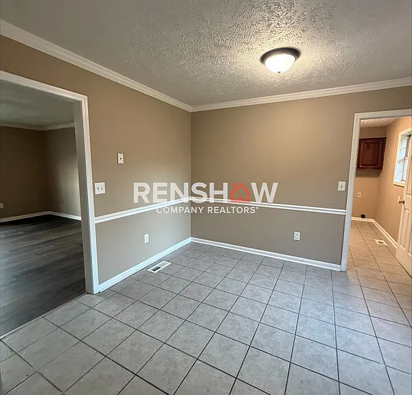 57 Derbyshire Dr — Photo 8