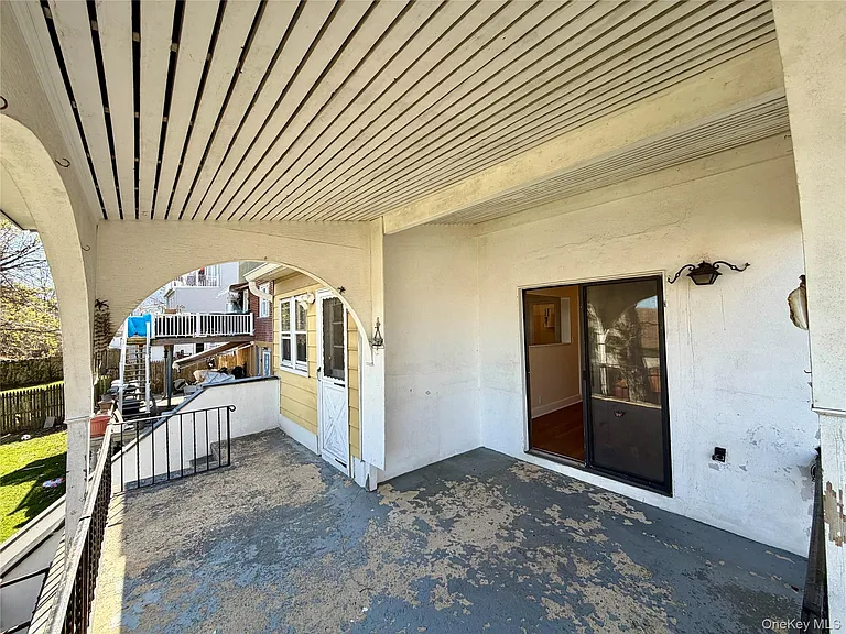 116 Alexander Ave — Photo 24
