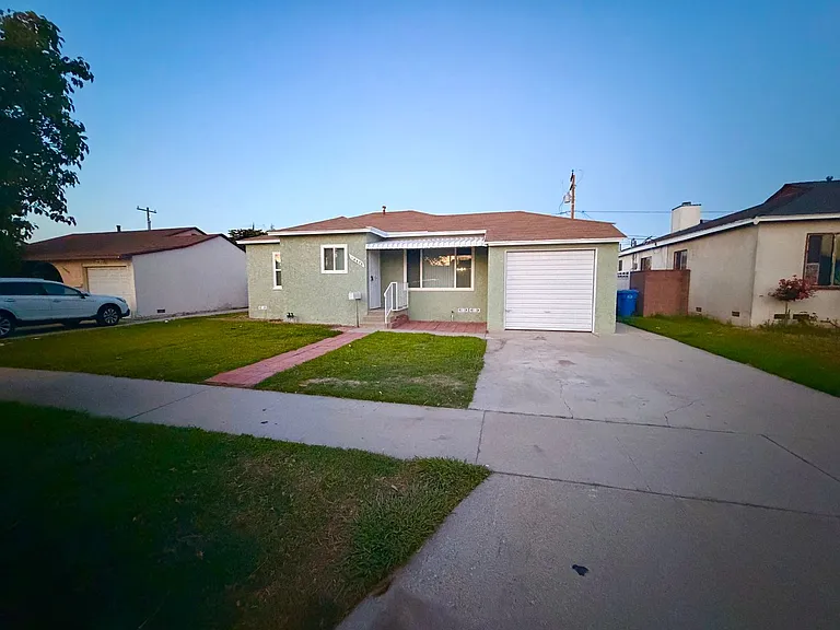 14436 Longworth Ave — Photo 25