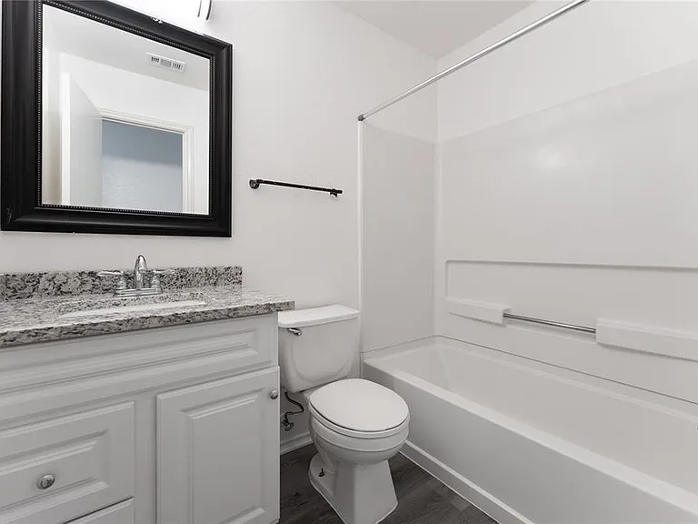 315 E Bello Dr — Photo 11