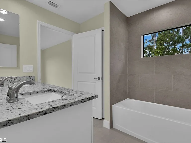 2601 48th St W — Photo 14