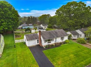 21 Frederick St, North Branford, CT 06471