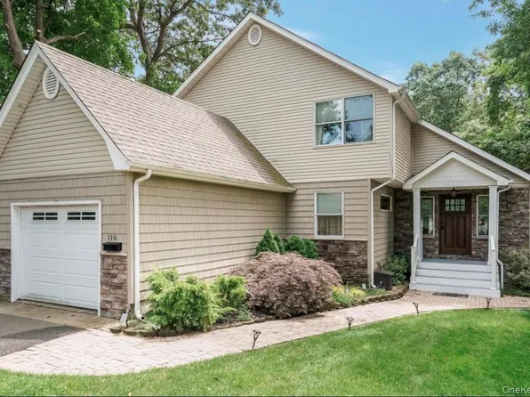 116 6th Street, Saint James, NY 11780