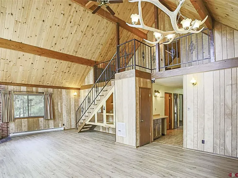 198 Antelope Dr — Photo 3