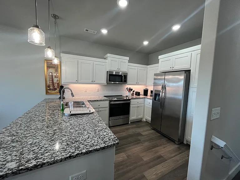 2248 W Moore Ln — Photo 4