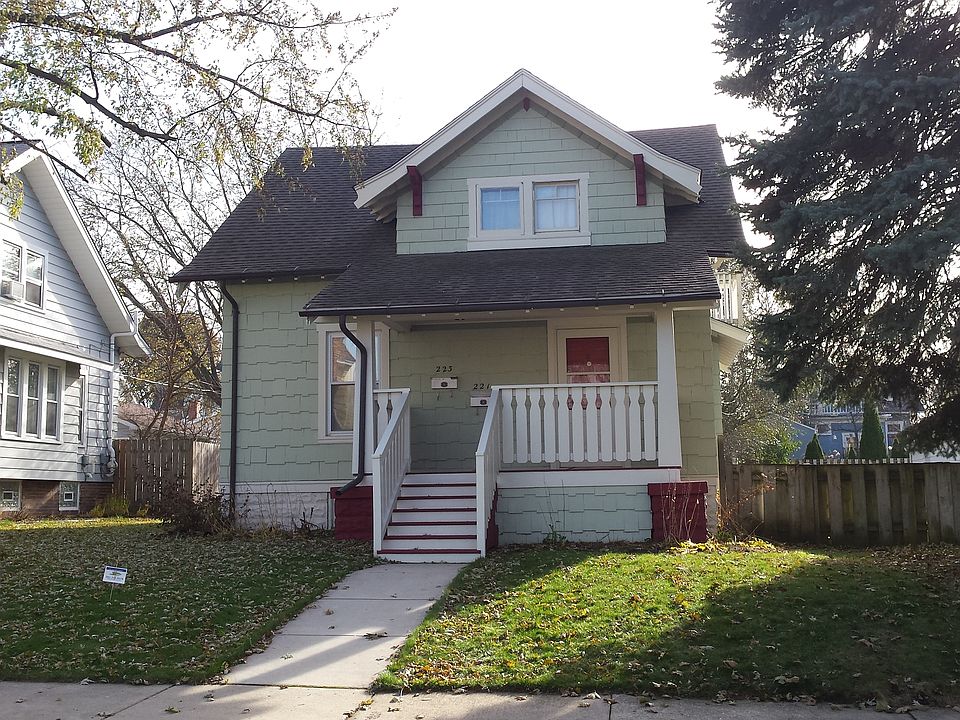2nd image of 221 Wilson Ave