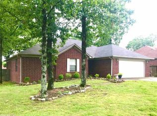 2285 Meadowlake Rd, Conway, AR 72032