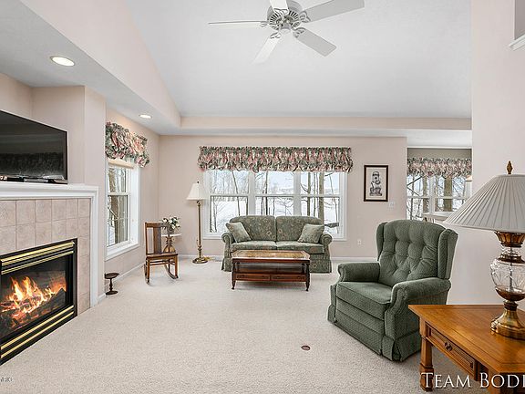 3rd image of 8715 Grainery Ct SE