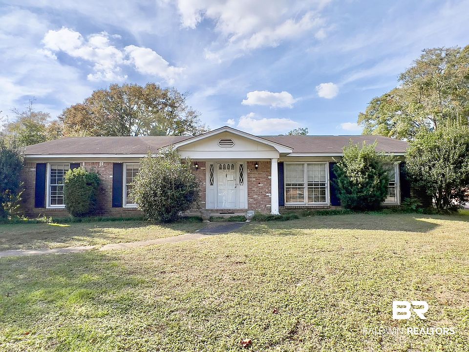 1st image of 524 Hillcrest Rd