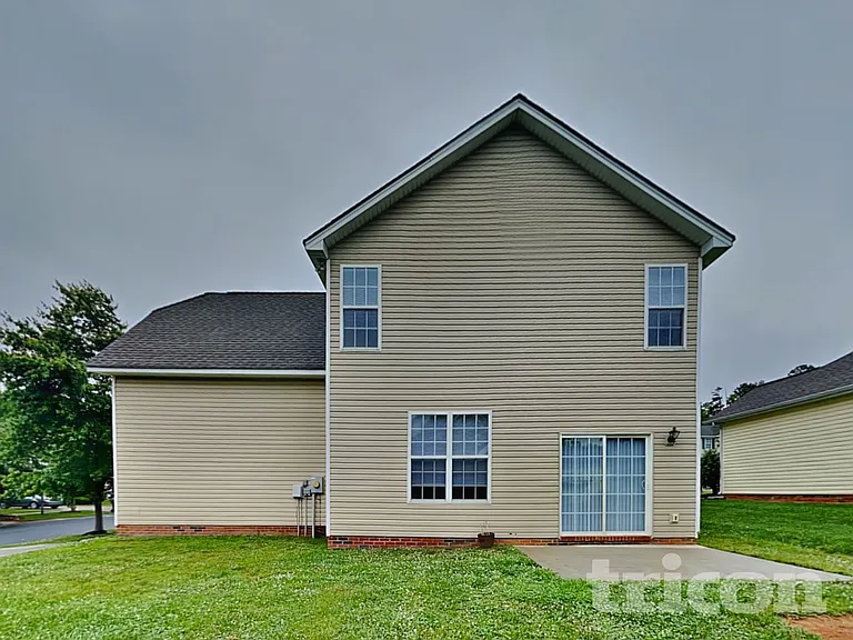 2755 Gusty Ln — Photo 15