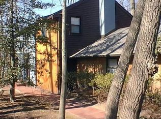 49 E Riding Dr, Cherry Hill, NJ 08003