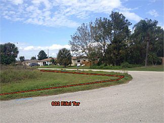 3rd image of 602 Eifel Ter NW