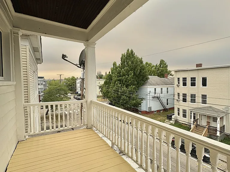 203 Pine St #5 — Photo 17