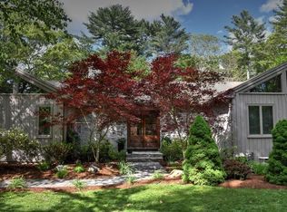 19 William Fairfield Dr, Wenham, MA 01984