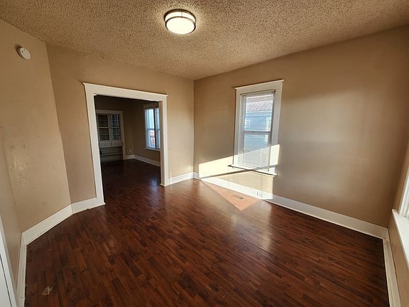 2nd image of 223 E Dalton Ave