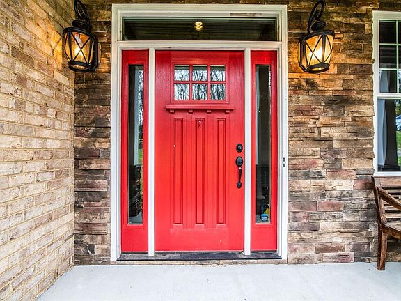 4th image of 200 Frances Horner Ln