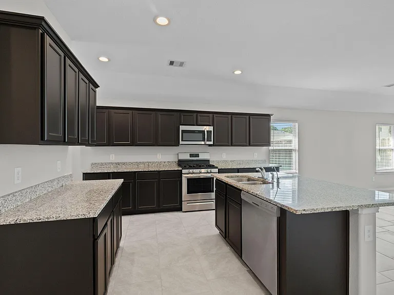 10146 Shagbark Hickory Ct — Photo 12